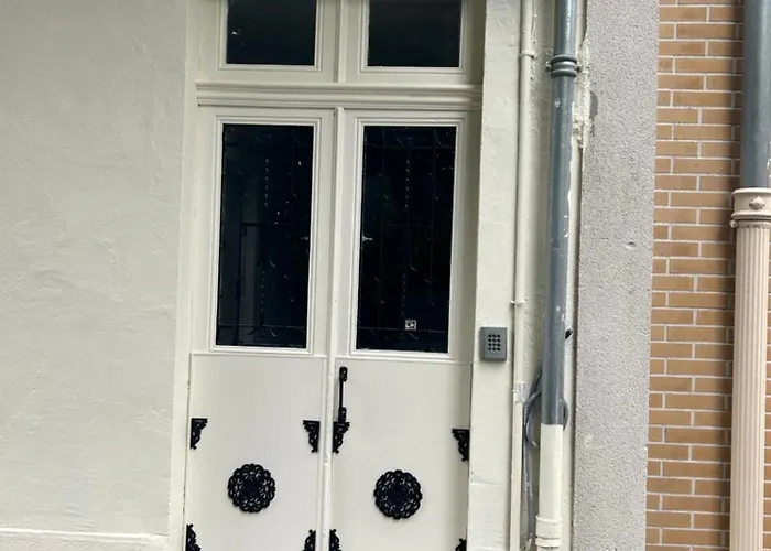 Apartment Vu Parc Des Celestins